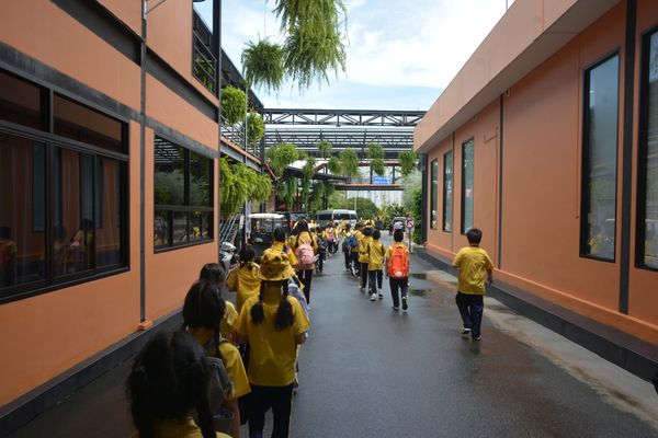 โรงเรียนปรีชานุศาสน์